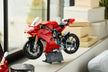 Ducati Panigale V4 S motor - LEGO® Technic 42202