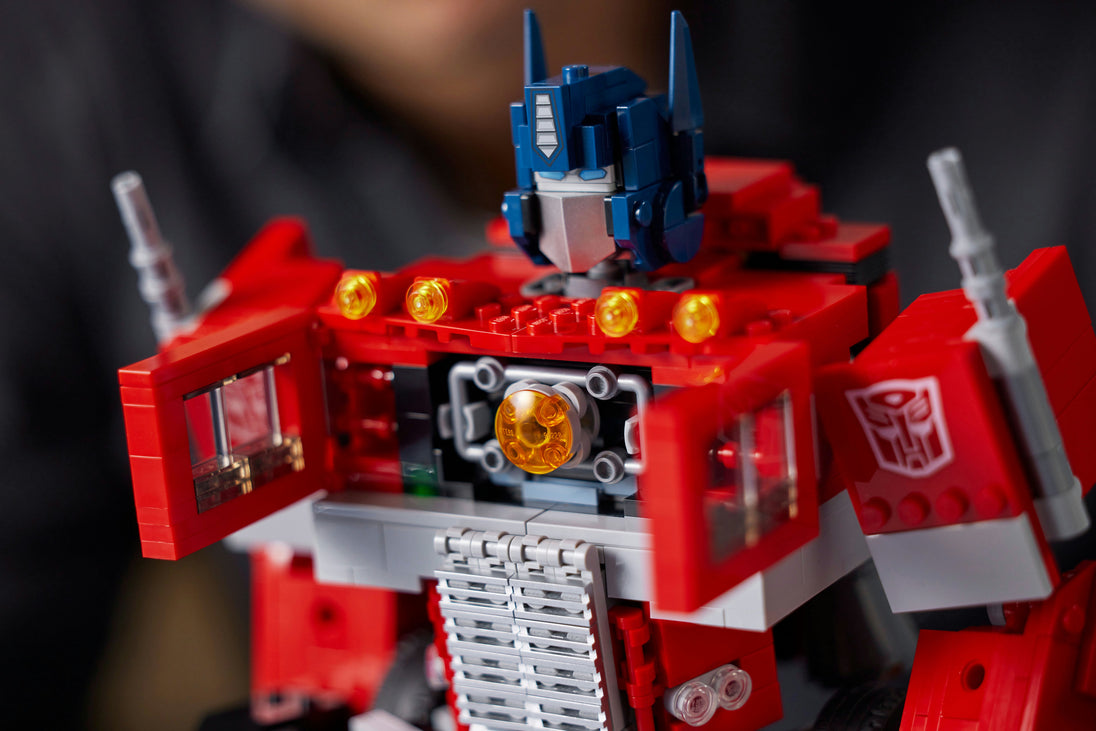 Optimus Prime - LEGO® Icons 10302