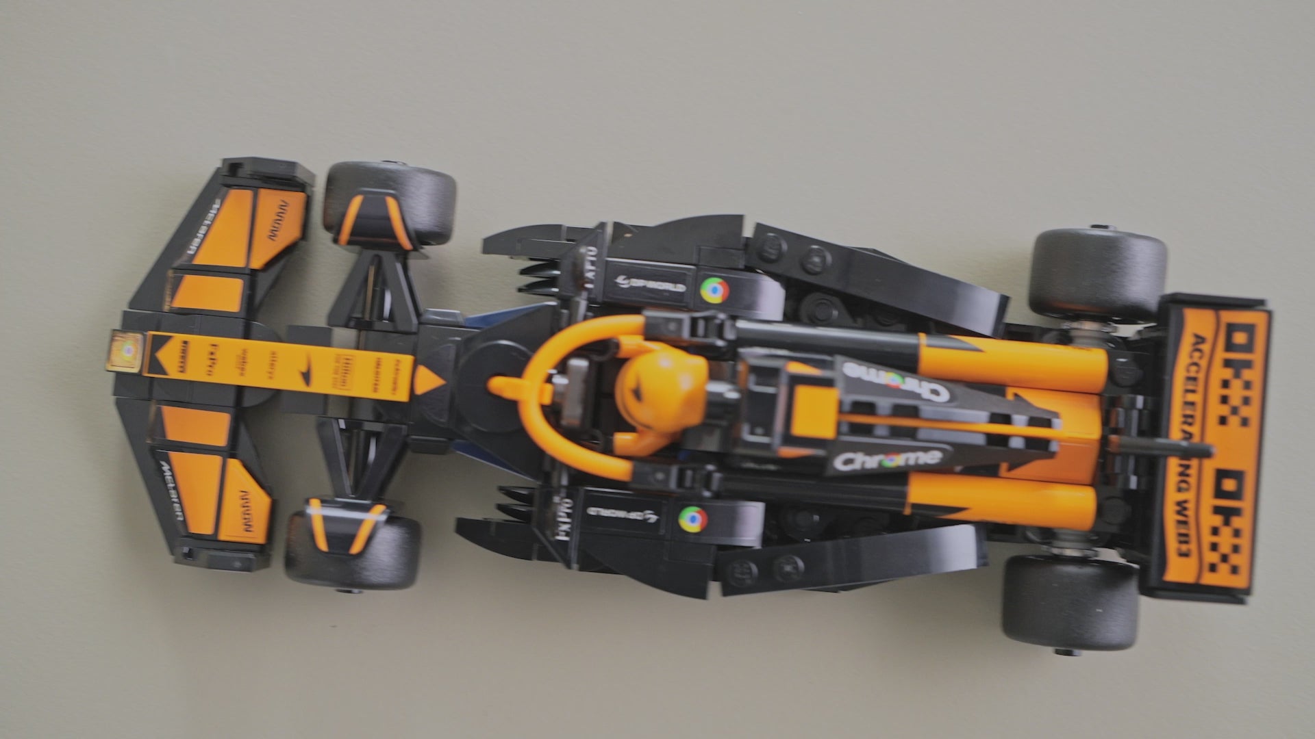 McLaren F1® Team MCL38 racewagen - LEGO® Speed Champions 77251